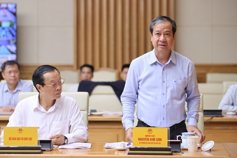 Thủ tướng: Tạo thuận lợi nhất cho mỗi thí sinh, tổ chức kỳ thi THPT thực sự là 'ngày hội'- Ảnh 4.