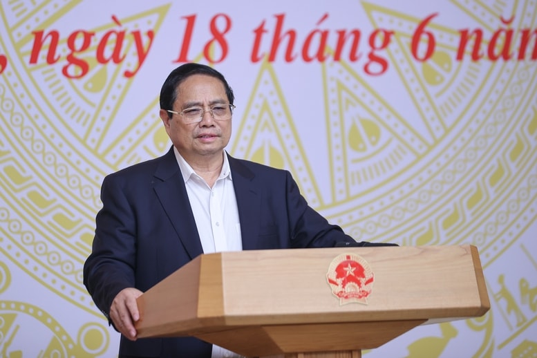 Thủ tướng: Tạo thuận lợi nhất cho mỗi thí sinh, tổ chức kỳ thi THPT thực sự là 'ngày hội'- Ảnh 1.