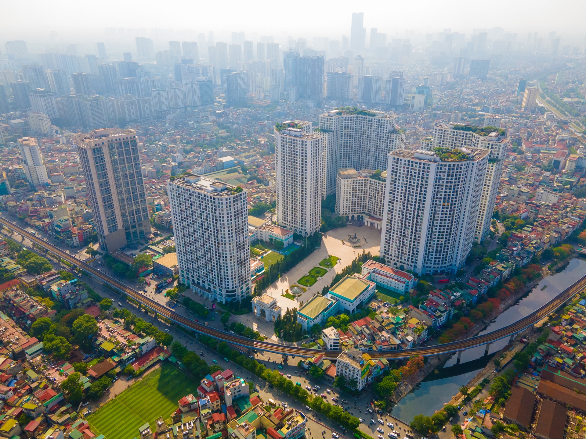Hầm để xe rộng hơn một phường ở Hà Nội, nằm dưới khu đô thị của Vinhomes- Ảnh 1.