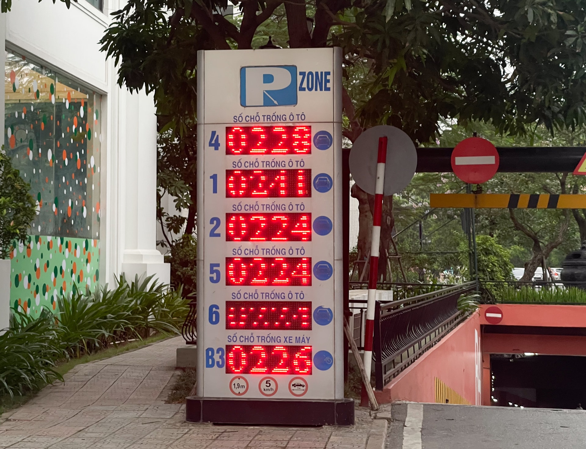 Hầm để xe rộng hơn một phường ở Hà Nội, nằm dưới khu đô thị của Vinhomes- Ảnh 5.