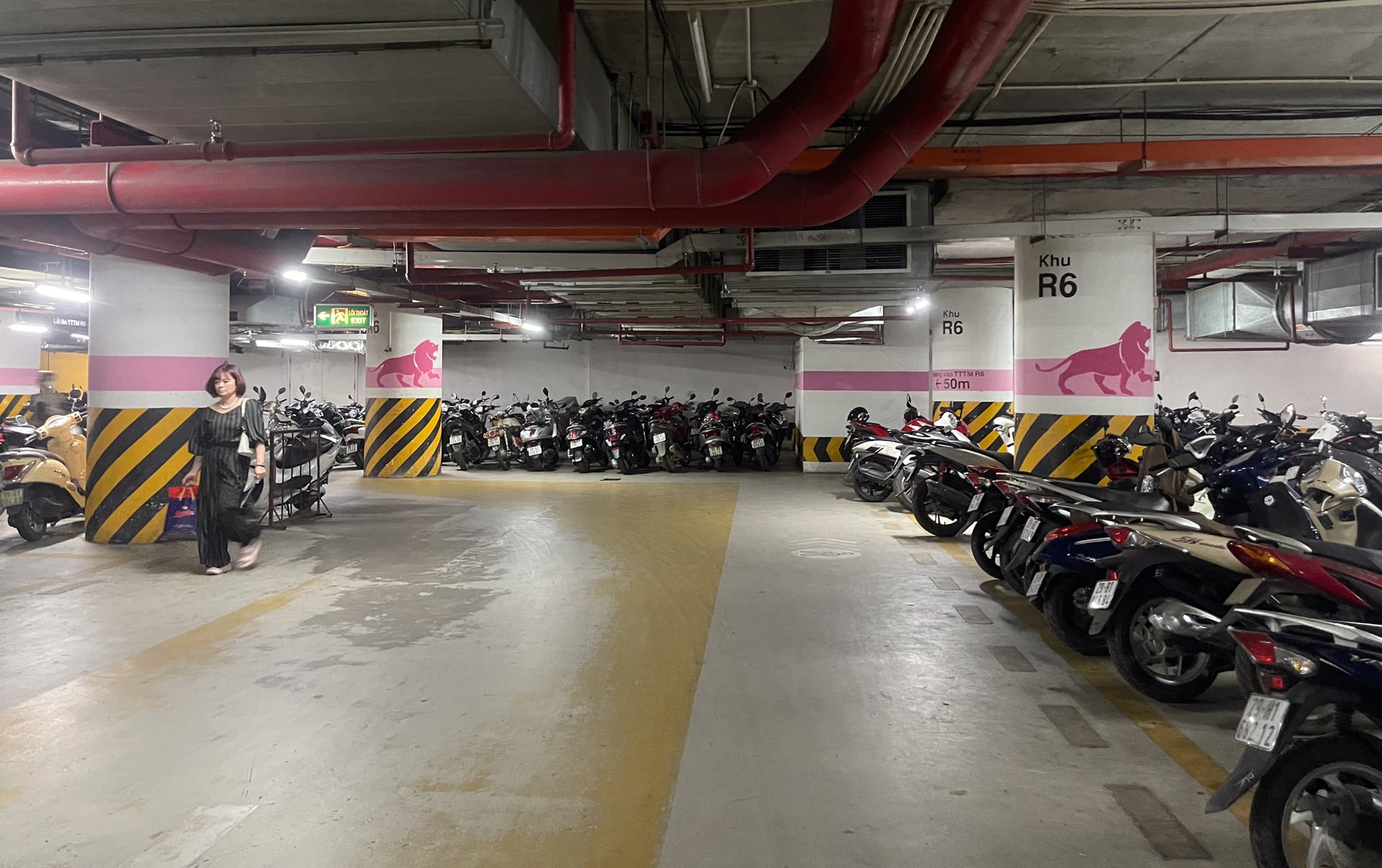 Hầm để xe rộng hơn một phường ở Hà Nội, nằm dưới khu đô thị của Vinhomes- Ảnh 9.