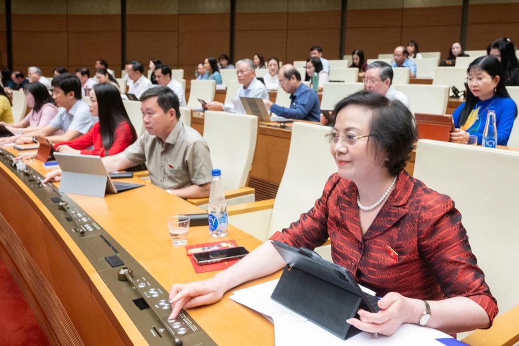 Cách tính lương thưởng mới với công chức chấm dứt thời làm ít hưởng nhiều - 1
