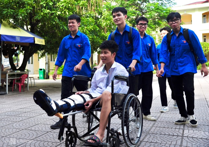 Thí sinh thi tốt nghiệp THPT 2024 tại Hà Nội. Ảnh: Duy Anh