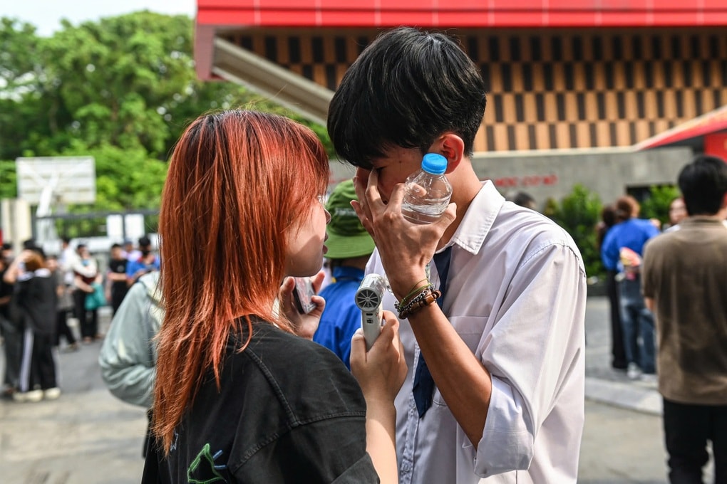 Thí sinh đau đầu chọn nguyện vọng vì đoán chắc điểm toán, tiếng Anh thấp - 2