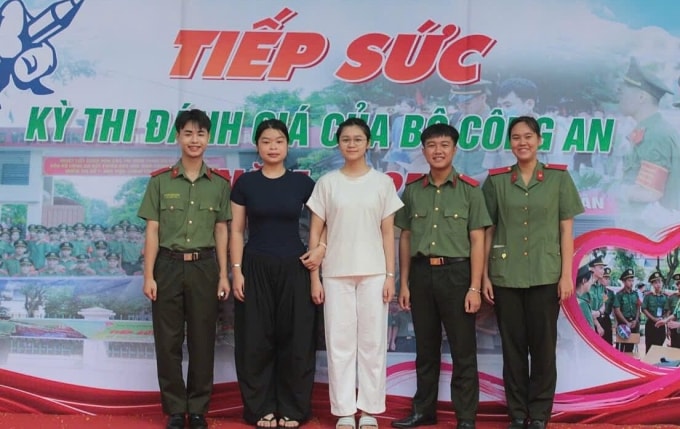 Thí sinh trong buổi làm thủ tục dự thi đánh giá vào Học viện Chính trị Công an nhân dân ngày 5/7. Ảnh: Fanpage Đoàn Thanh niên Học viện