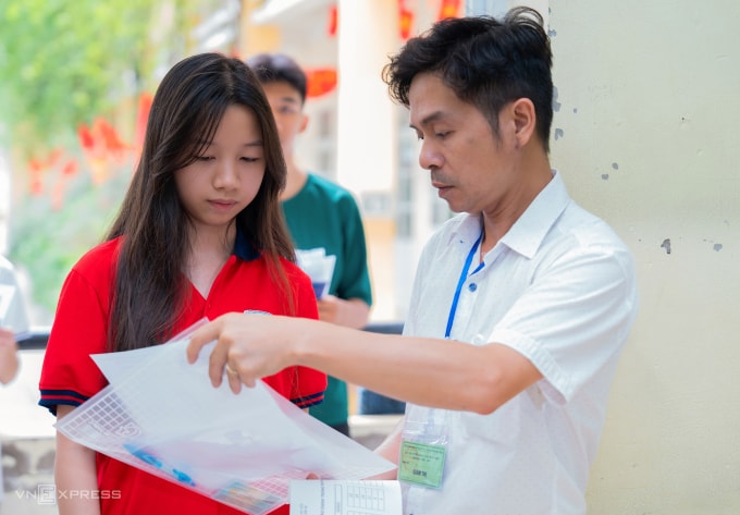 Học sinh thi lớp 10 ở Hà Nội năm 2025. Ảnh: Tùng Đinh
