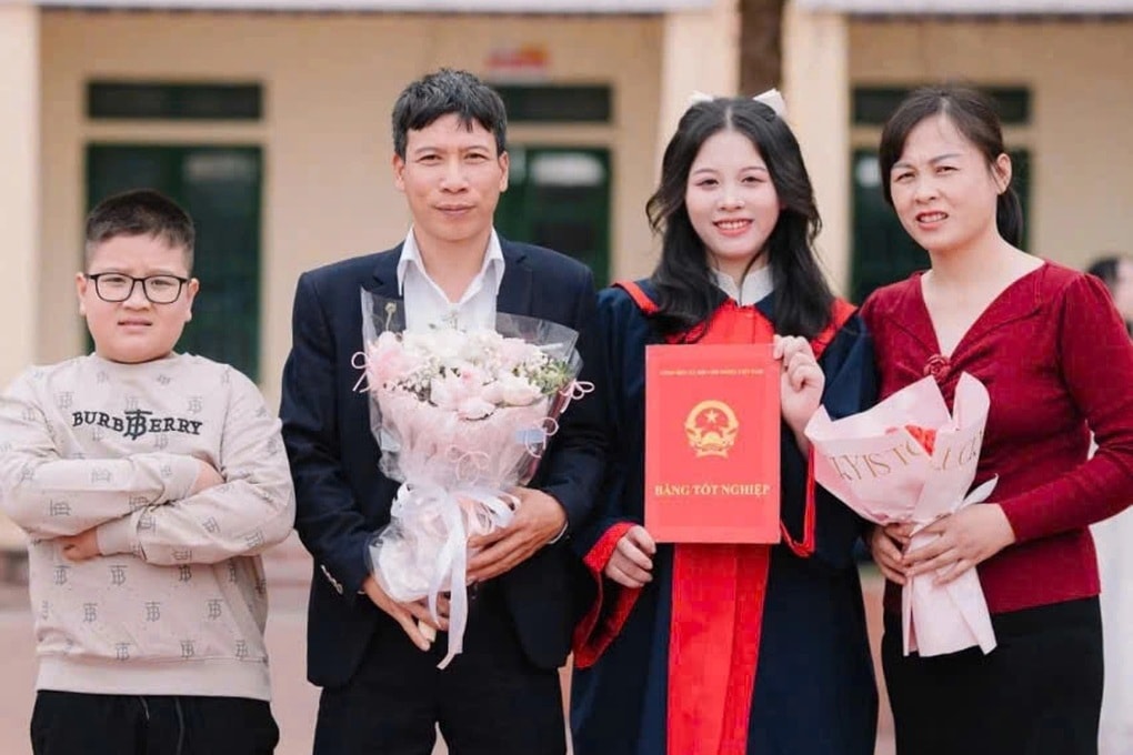 Nữ thủ khoa 3 điểm 10 khối A00 ở Hưng Yên mơ ước thành doanh nhân - 2