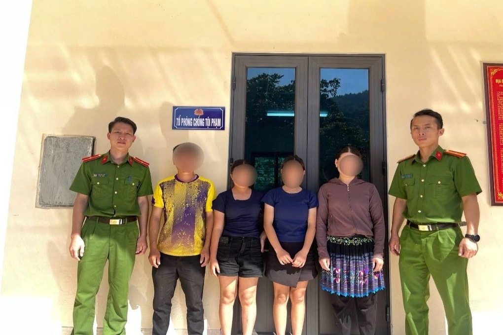 Hai nữ sinh ở Lào Cai bị dụ dỗ bỏ học đi làm thuê ở Hải Phòng - 2