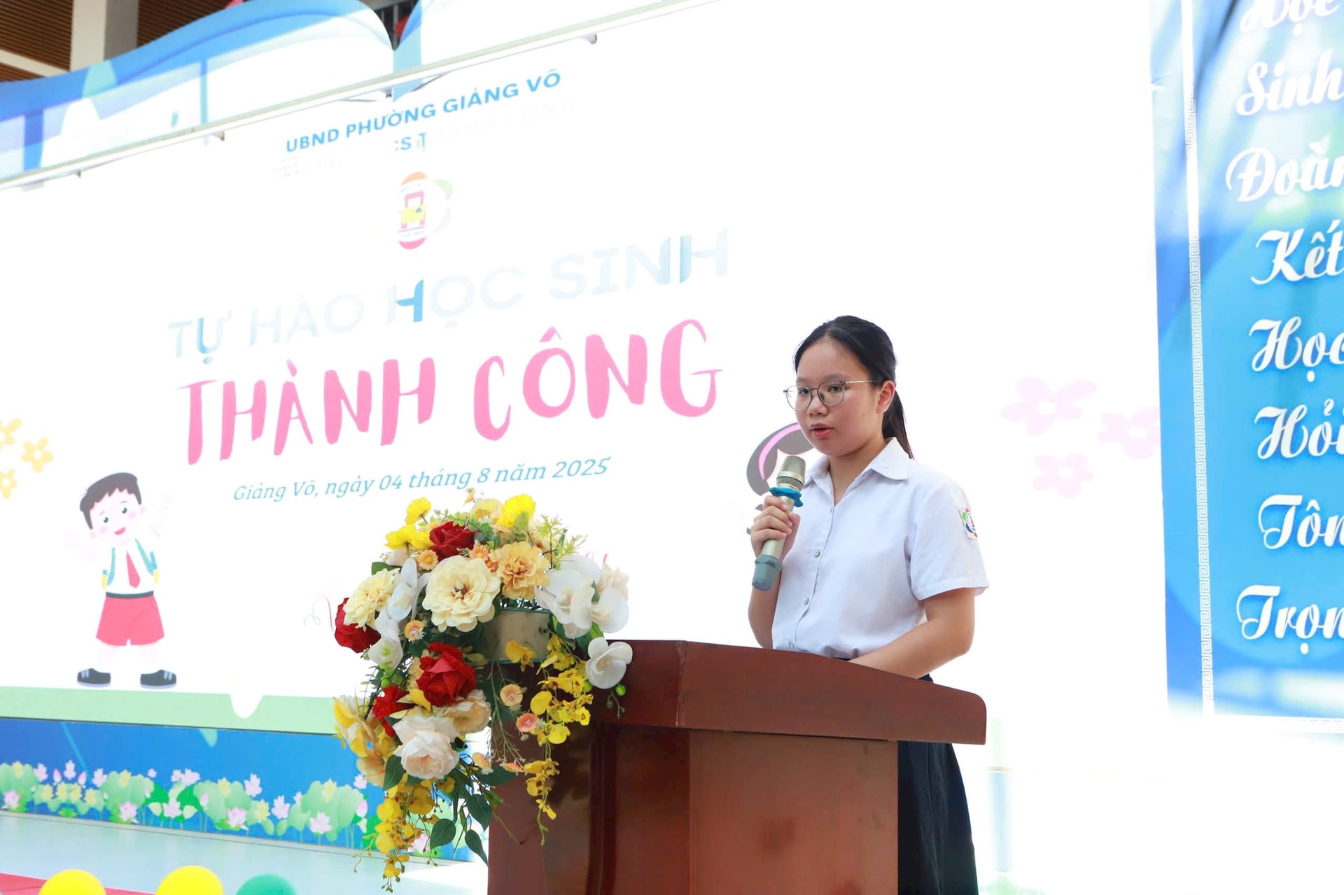 minh-khue-phat-bieu.jpg