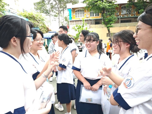 Vì sao sau ngày 20.8 mới biết điểm chuẩn? - Ảnh 1.