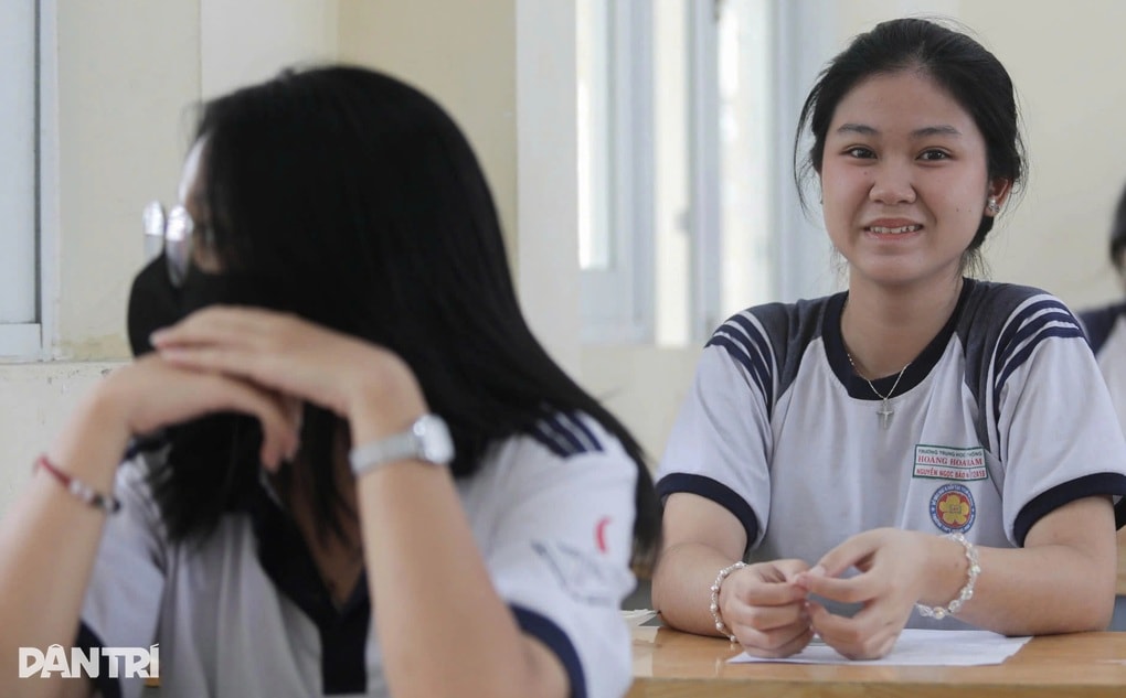 Có thí sinh bài thi 1,1 điểm tăng lên 8,75 sau phúc khảo tốt nghiệp THPT - 1