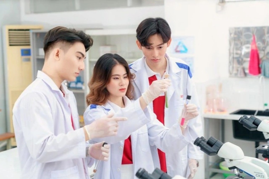 Học phí ngành y chênh lệch nhau gần nửa tỷ đồng - 1