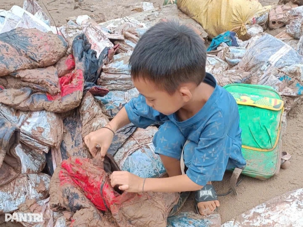 Học sinh vùng lũ Nghệ An sẽ tựu trường ở nhà văn hóa bản - 3