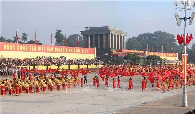 Màn biểu diễn trống hội chào mừng mở đầu Lễ Kỷ niệm, diễu binh, diễu hành 80 năm Cách mạng tháng Tám và Quốc khánh 2/9. Ảnh: Quốc Khánh/TTXVN