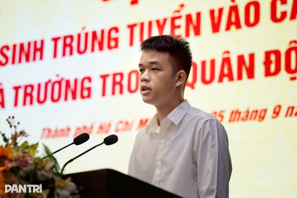 Nhiều thí sinh 29, 30 điểm ở TPHCM đỗ các trường quân sự - 2