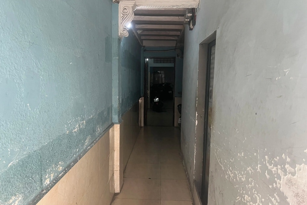 Phòng trọ sinh viên giá 2 triệu đồng: Ngủ cũng không được duỗi thẳng chân - 3