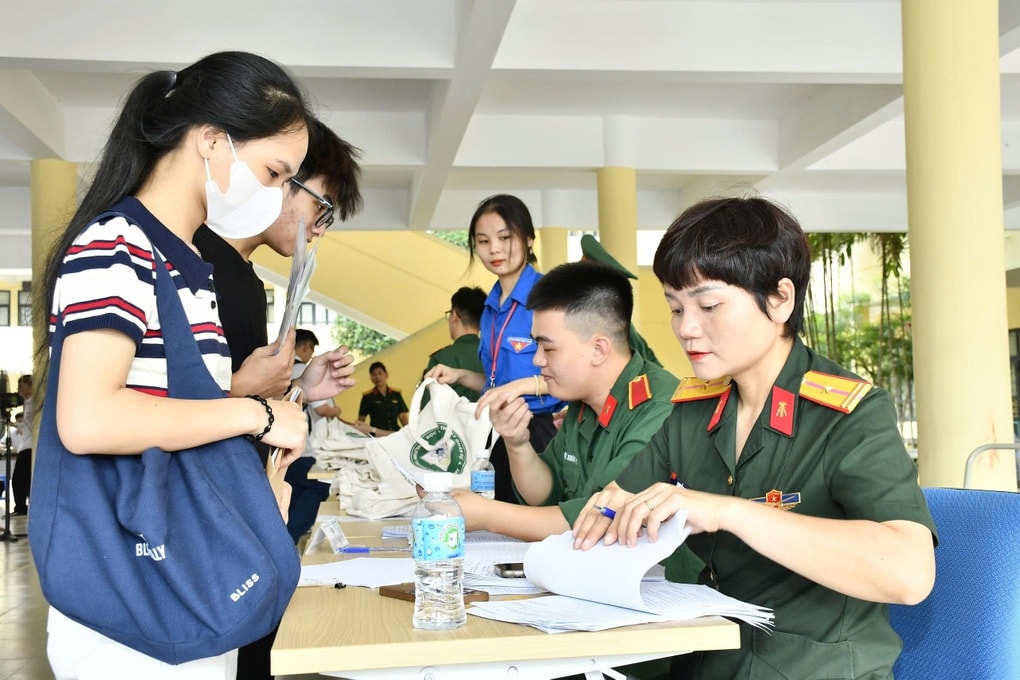 35 thí sinh đỗ Học viện Kỹ thuật Quân sự đạt điểm tuyệt đối 30/30 - 1