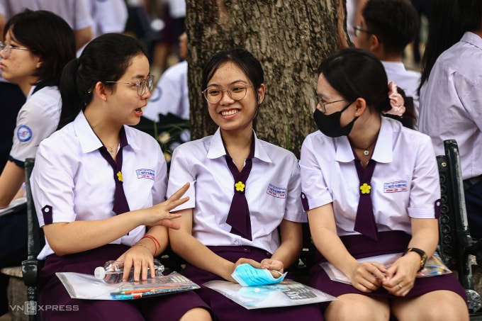 Học sinh TP HCM dự thi tốt nghiệp THPT, tháng 6/2025. Ảnh: Quỳnh Trần