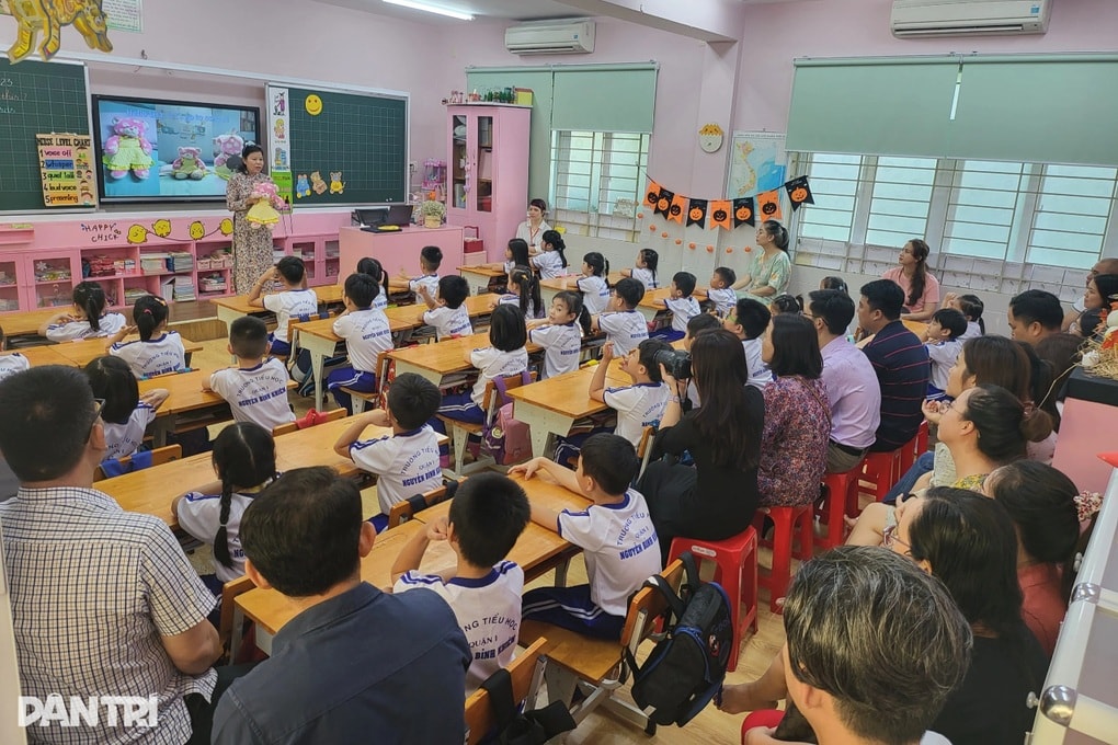 Ngoài các tiết học được miễn phí, nội dung giáo dục nào vẫn thu tiền? - 3