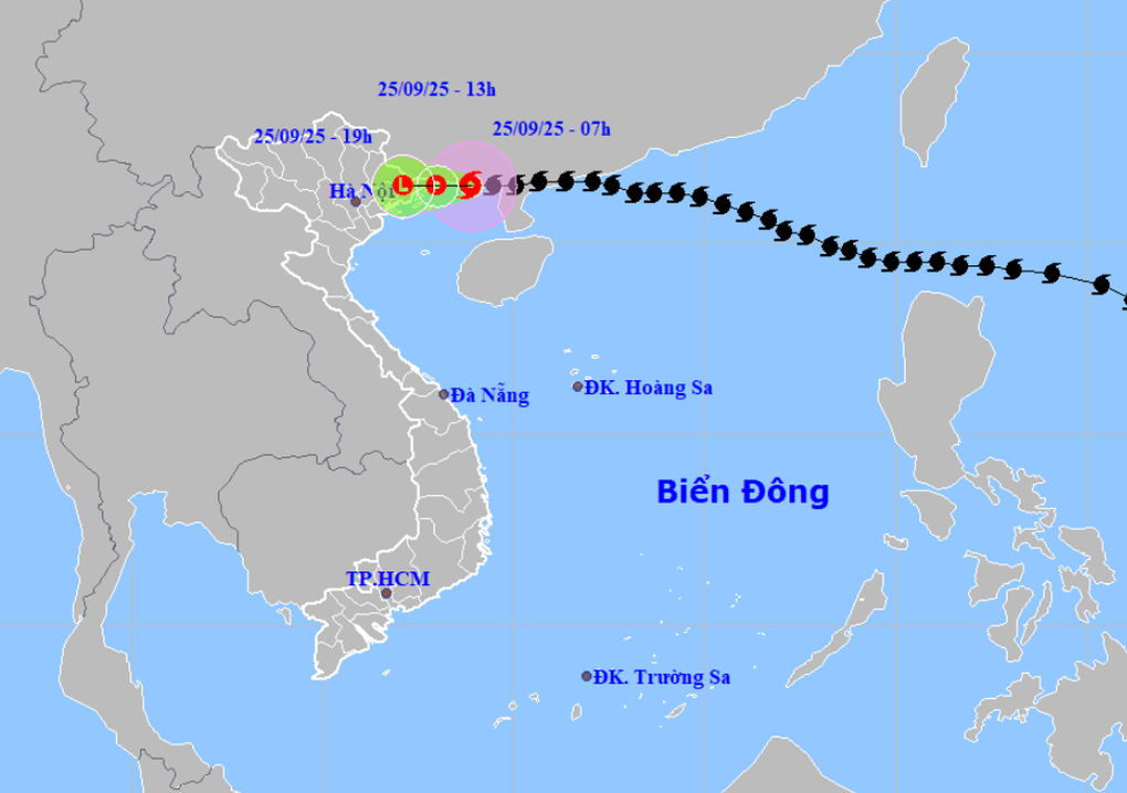 Bão Ragasa đã suy yếu thành áp thấp nhiệt đới trước khi vào Quảng Ninh - 1