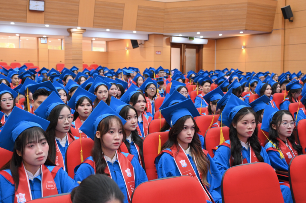 Tỷ lệ sinh viên giỏi, xuất sắc: Chênh lệch kỳ lạ trong đào tạo y khoa - 1