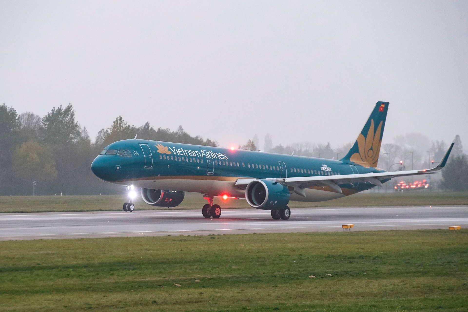 vietnam-airlines-dieu-chinh-ke-hoach-khai-thac-do-anh-huong-cua-bao-so-11.png