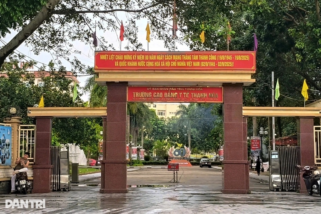 Hai trường nghề được miễn giảm học phí kỳ 2 - 1