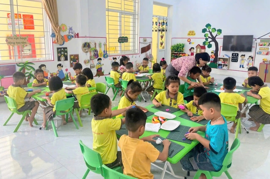 Giáo viên vùng cao từng ngày mong chờ tăng mức phụ cấp - 1