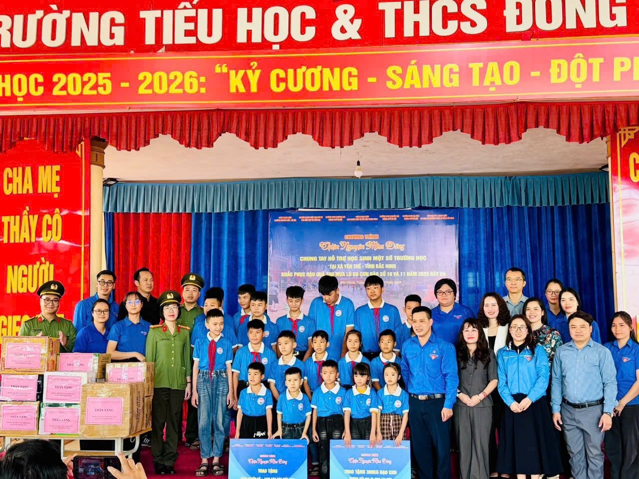 z7165327666313_ebdf3f5e43a4245c9fee23c866964f70.jpg?w=900