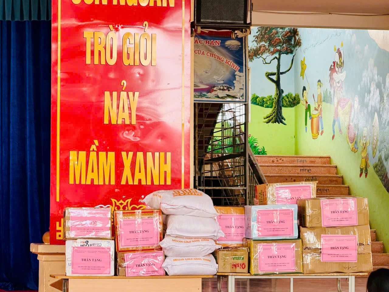 Nhấn vào ảnh để phóng to z7165327696357_1a75f313a9af0b4b8880c6c64e561b97.jpg?w=900