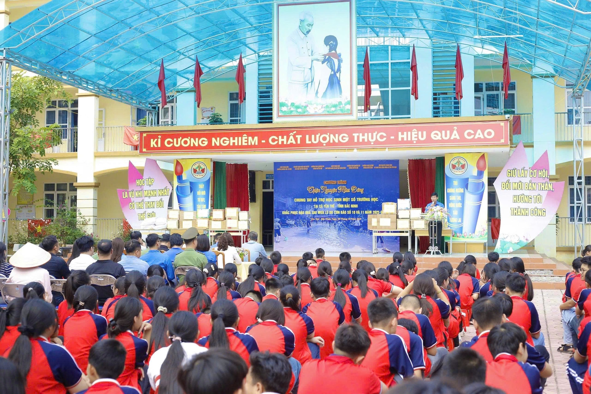 Nhấn vào ảnh để phóng to z7165462835641_86b0d2b841d01cc09872753ea9c690f2.jpg?w=900