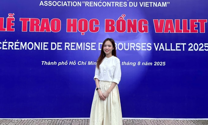 Phạm Thanh Hoa trong lễ trao học bổng Vallet năm 2025. Ảnh: nhân vật cung cấp