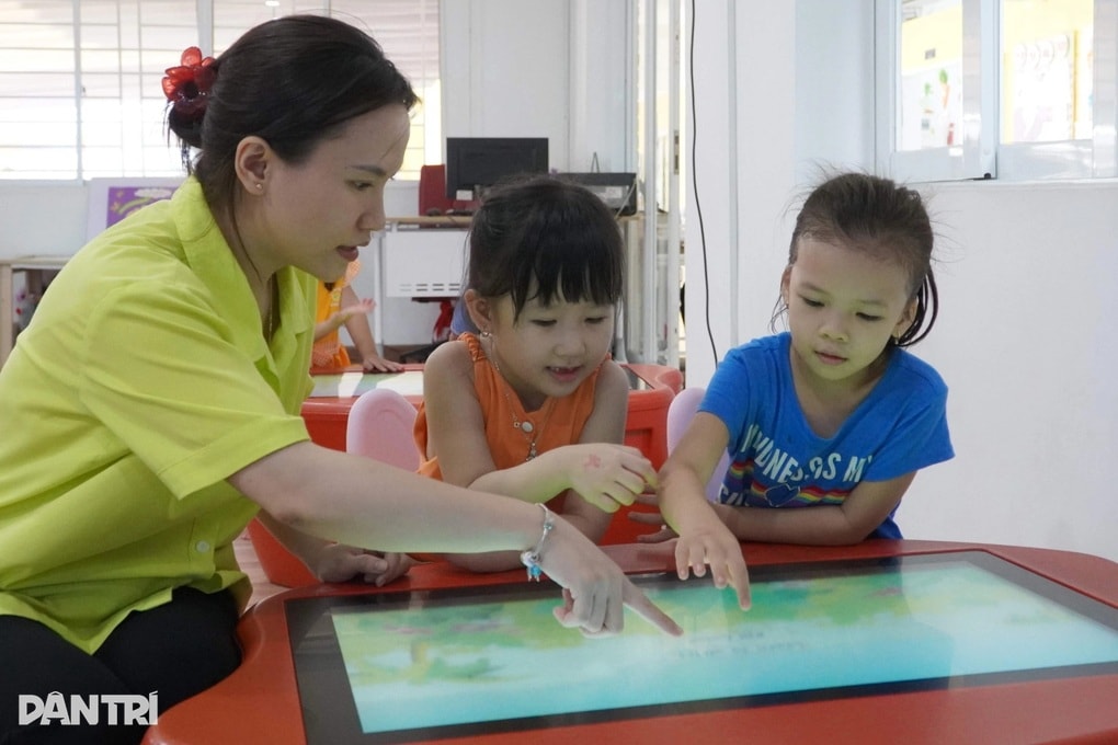 7 nhóm học sinh ở TPHCM được đề xuất hưởng cơ chế đặc thù - 1