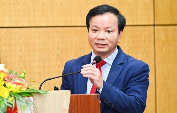 GS Vũ Văn Yêm nói về đề án thu hút nhân tài của Đại học Bách khoa Hà Nội. Ảnh: Duy Thành