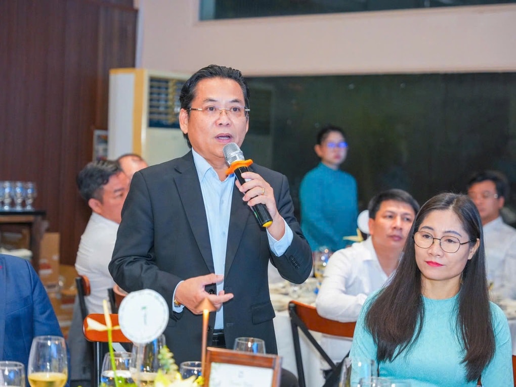 Bí thư Thành uỷ TPHCM Trần Lưu Quang: Ưu tiên đất dôi dư cho giáo dục, y tế - 3