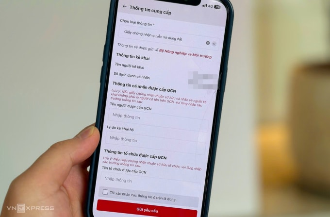 Giao diện cung cấp sổ đỏ mới nhất trên VNeID. Ảnh: Phạm Dự