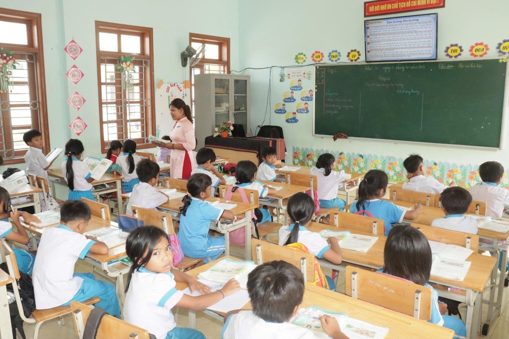 Học 2 buổi/ngày tại các xã biên giới của thành phố rộng nhất nước - 2