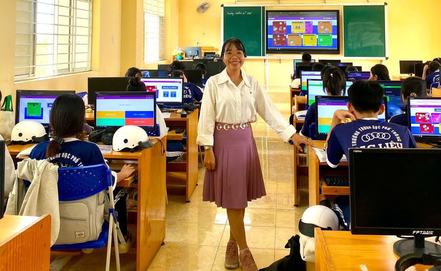 Cô Trần Thị My tích cực ứng dụng công nghệ thông tin trong giảng dạy. nhung-bong-hoa-dep-vung-dat-mui-1.jpg