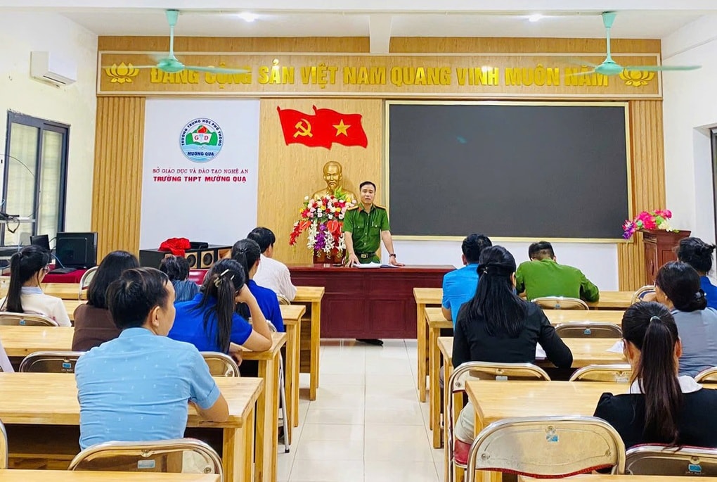 Bộ ba “khắc chế” học sinh hư - 6