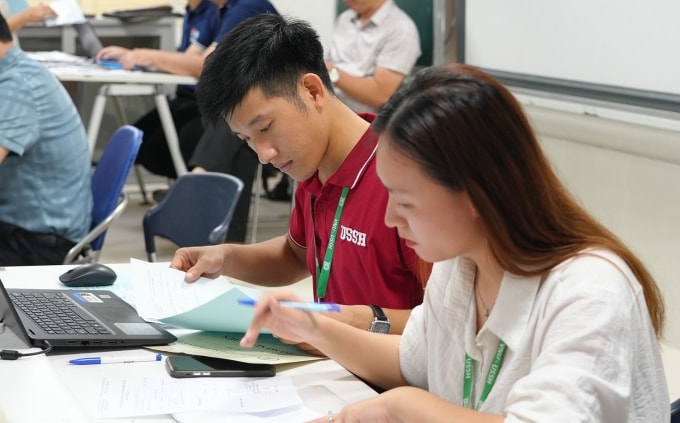 Trường Đại học Khoa học Xã hội và Nhân văn, Đại học Quốc gia Hà Nội nhận hồ sơ nhập học của tân sinh viên hồi tháng 8. Ảnh: Fanpage trường