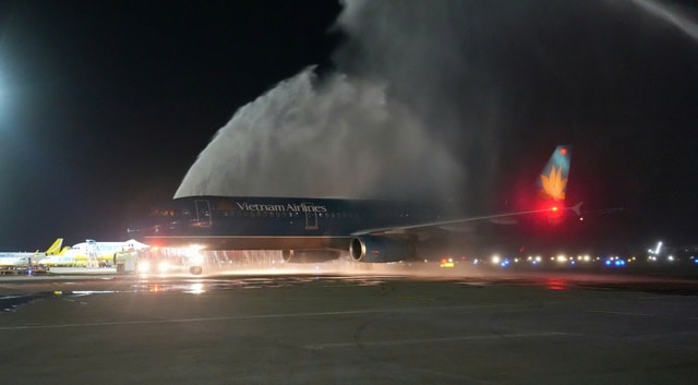 Vietnam Airlines khai trương đường bay thẳng Hà Nội - Cebu - Ảnh 1.