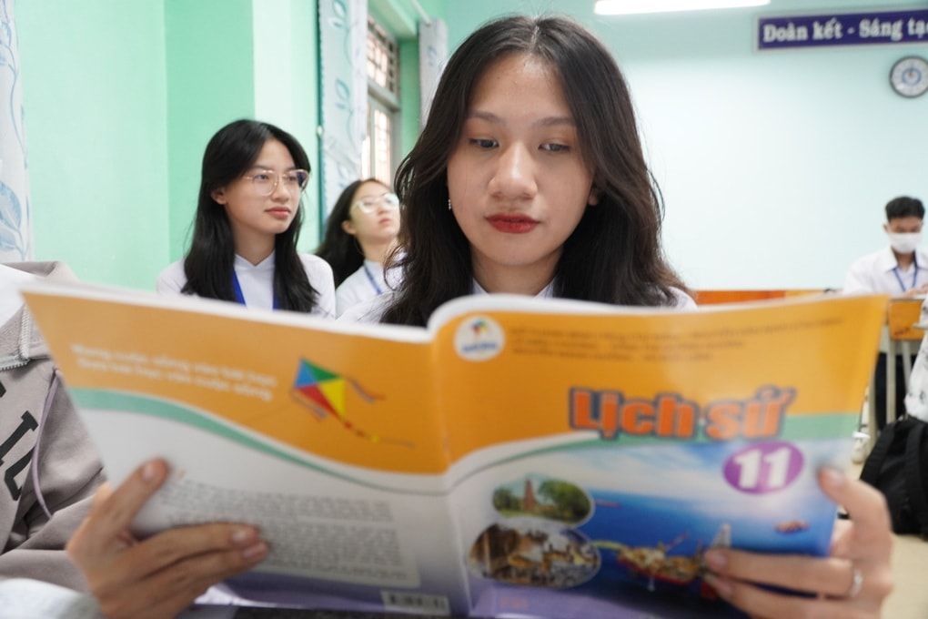 Tuyển sinh 2026: Nhiều ĐH đổi mới tổ hợp, “xóa sổ” khối thi truyền thống - 2