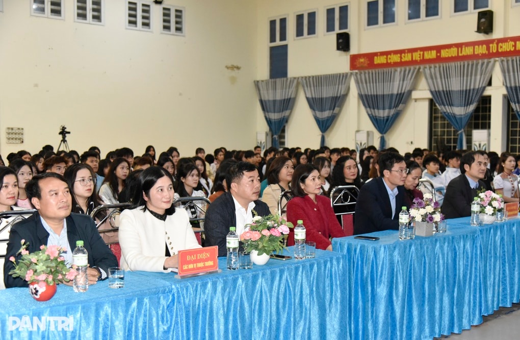 Mô hình dự bị đại học rất phù hợp với con em đồng bào dân tộc - 2