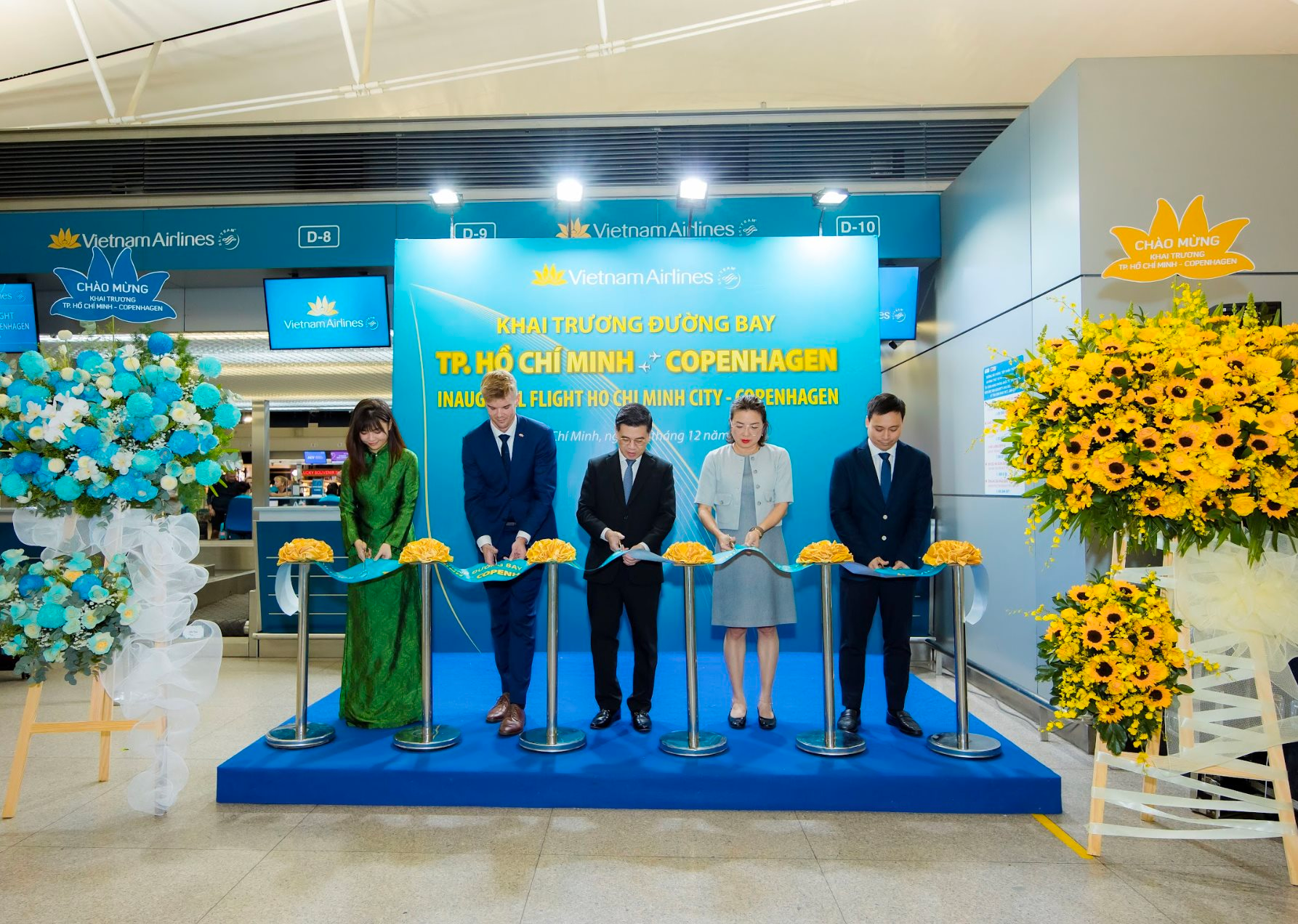 3.-vietnam-airlines-thuc-hien-cat-bang-khai-truong-duong-bay-tp.-ho-chi-minh-copenhagen-voi-su-tham-gia-cua-ong-nguyen-van-dung-pho-chu-tich-ubnd-tp.hcm-dai-dien-dsq-dan-mach-va-.png