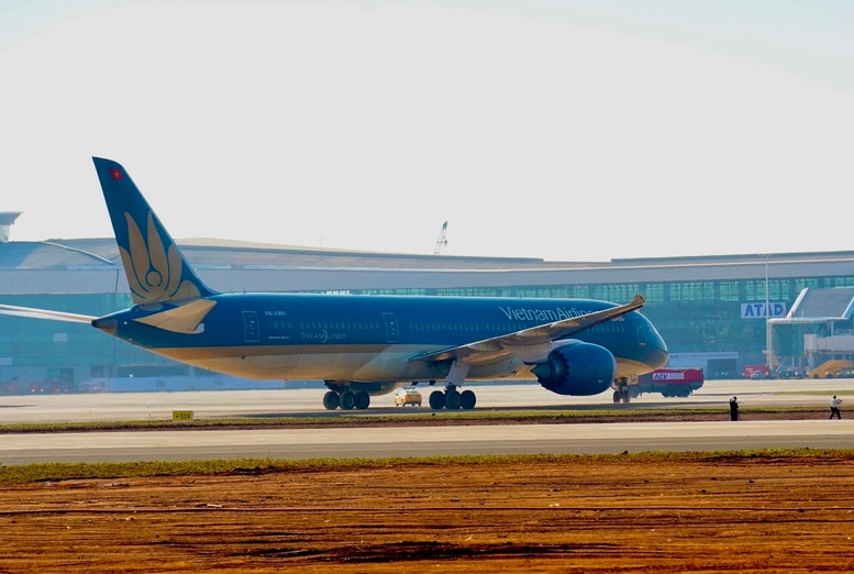 Vietnam Airlines thực hiện chuyến bay chở khách đầu tiên tại Sân bay Long Thành- Ảnh 2.
