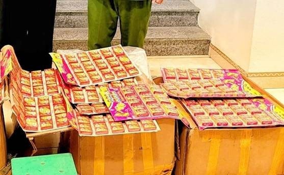 Tang vật là pháo nổ được cơ quan công an thu giữ.