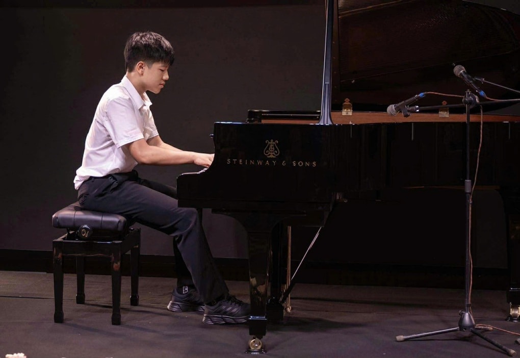 Thành tích hiếm có của nam sinh Hà Nội 15 tuổi, giành học bổng trường top - 2