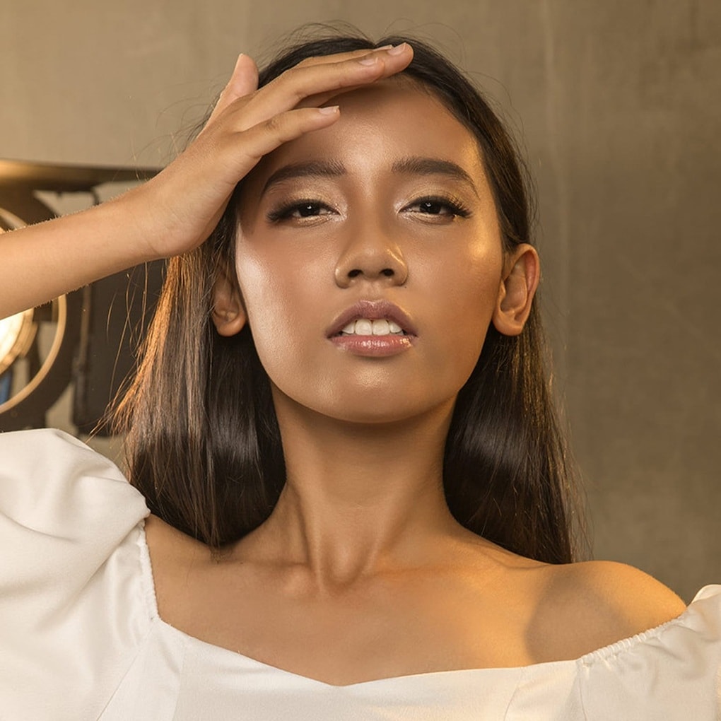 Loạt hoa hậu, người đẹp sở hữu trình độ tiếng Anh “đỉnh cao”, IELTS 8.0 - 7