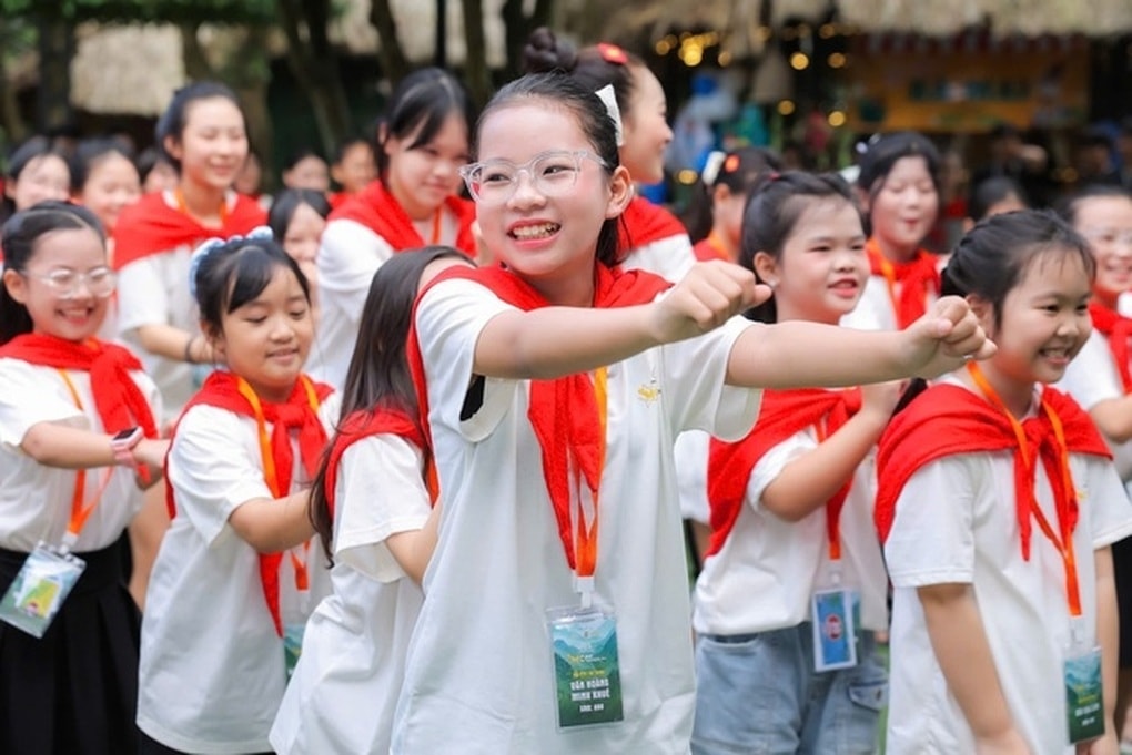 Nữ sinh nhỏ tuổi nhất Đại hội Thi đua yêu nước mê sân khấu, giỏi lập trình - 1