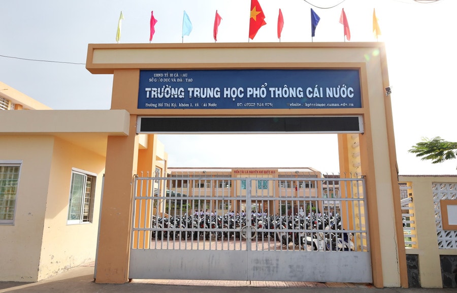 Trường THPT Cái Nước. truong-hoc-so-2.jpg